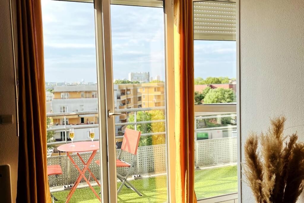 Penthouse De Standing: Vue Paris- 10Min De L'Aeroport Orly - Parking Gratuit Exterior foto